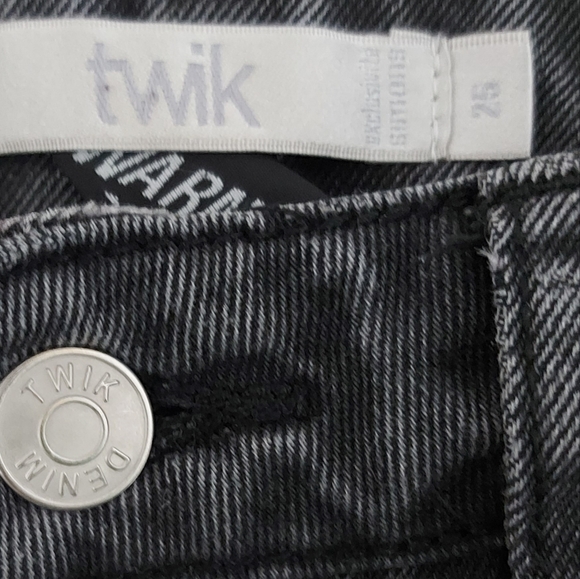 Twik Jeans - Picture 6 of 14